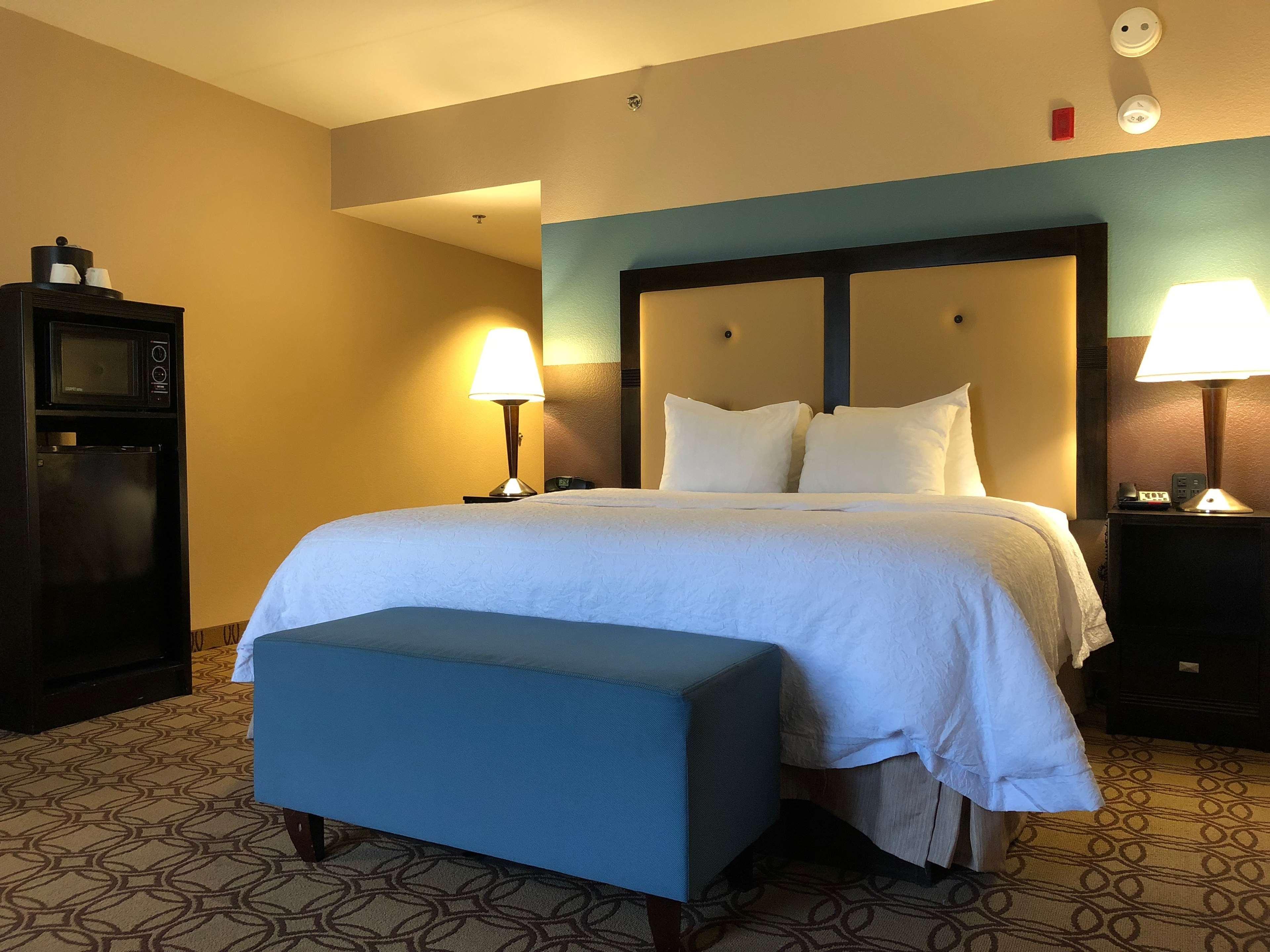 Hampton Inn & Suites Charlotte-Airport Eksteriør billede