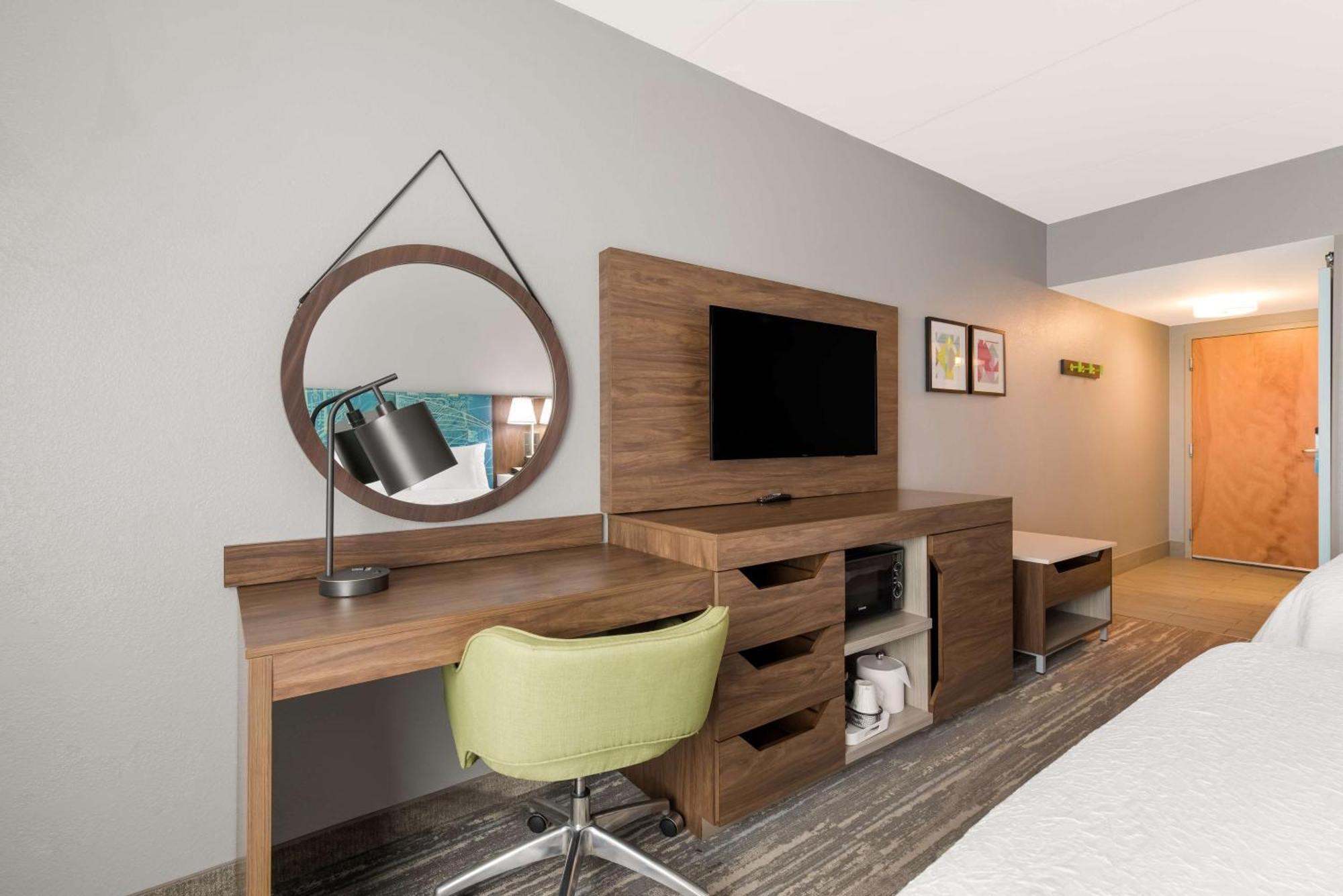 Hampton Inn & Suites Charlotte-Airport Eksteriør billede
