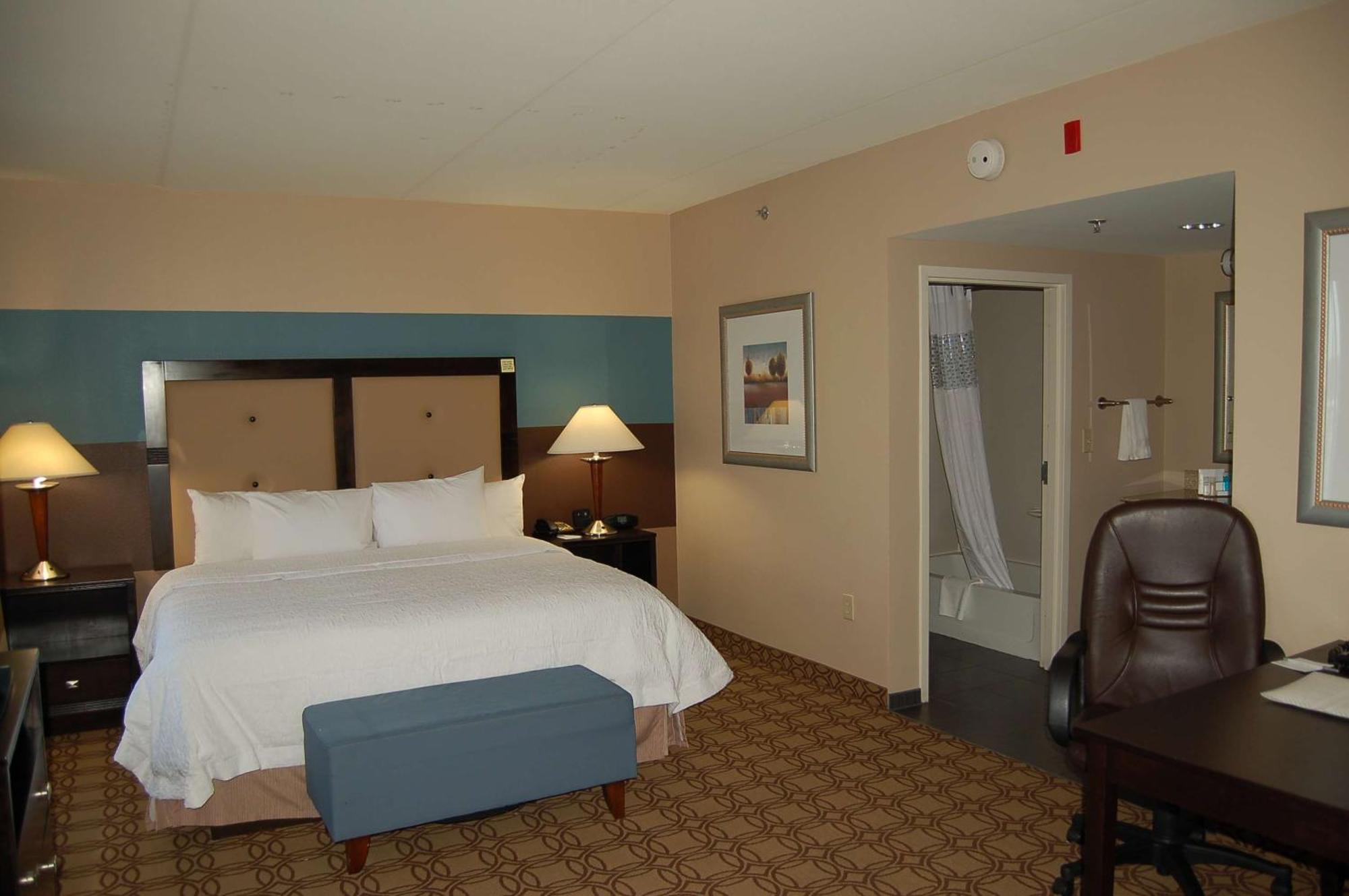 Hampton Inn & Suites Charlotte-Airport Eksteriør billede