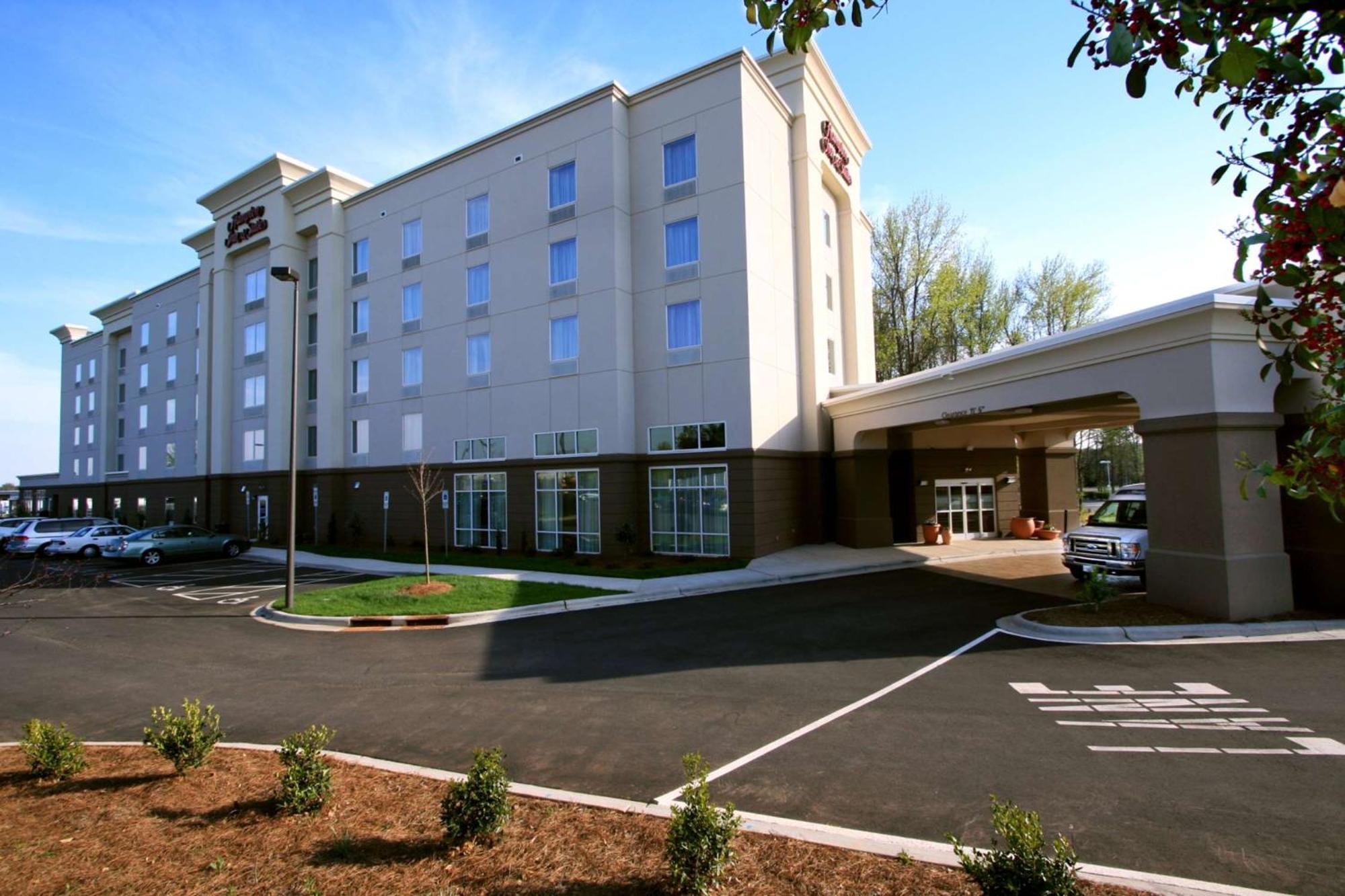 Hampton Inn & Suites Charlotte-Airport Eksteriør billede