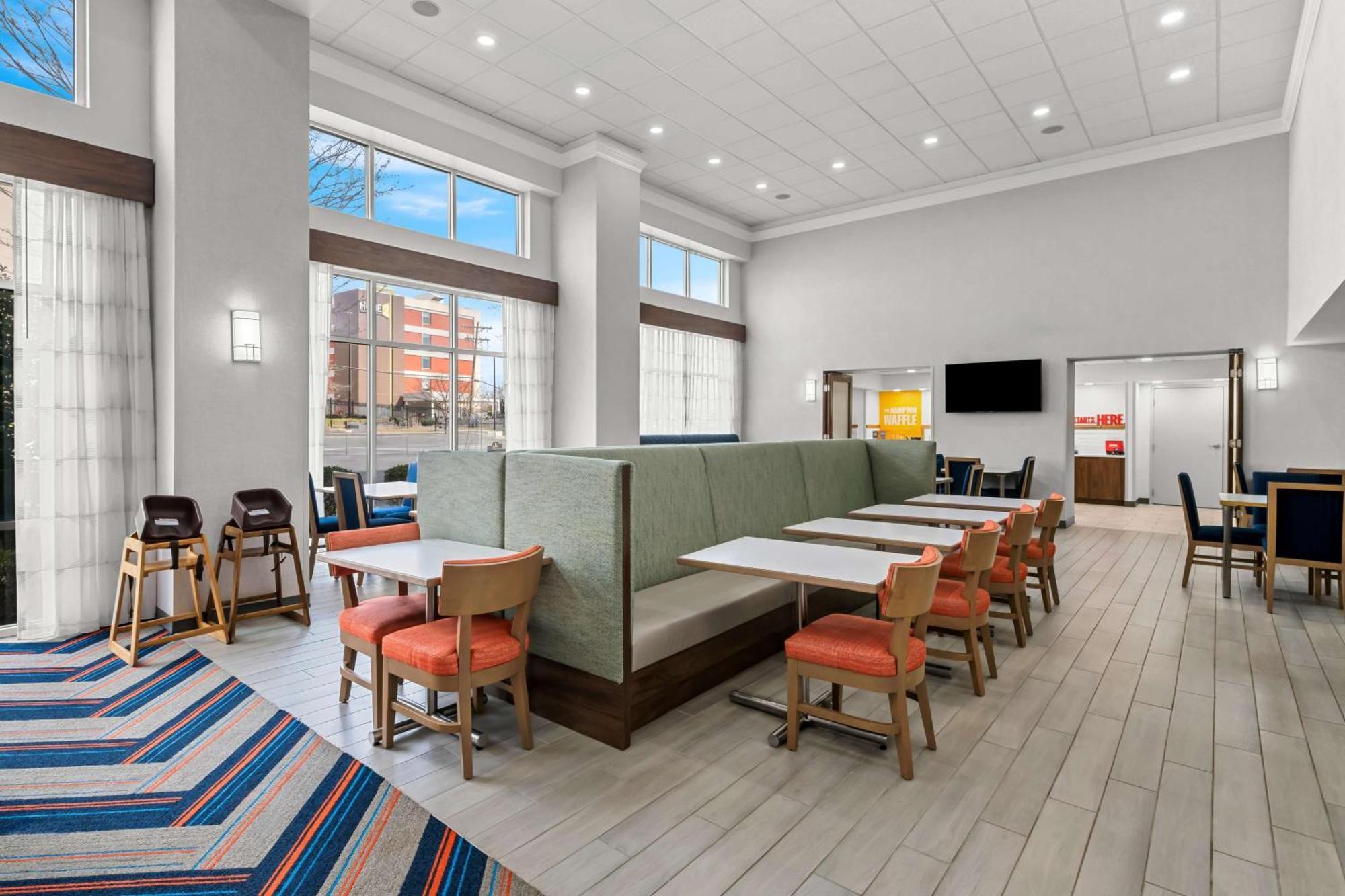 Hampton Inn & Suites Charlotte-Airport Eksteriør billede