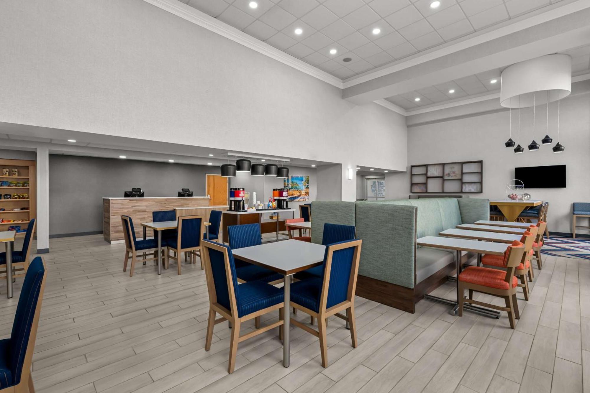 Hampton Inn & Suites Charlotte-Airport Eksteriør billede