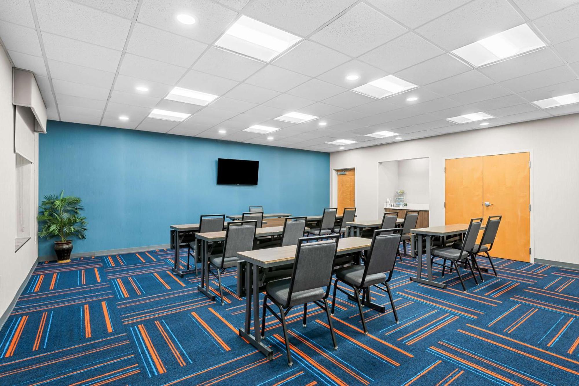 Hampton Inn & Suites Charlotte-Airport Eksteriør billede