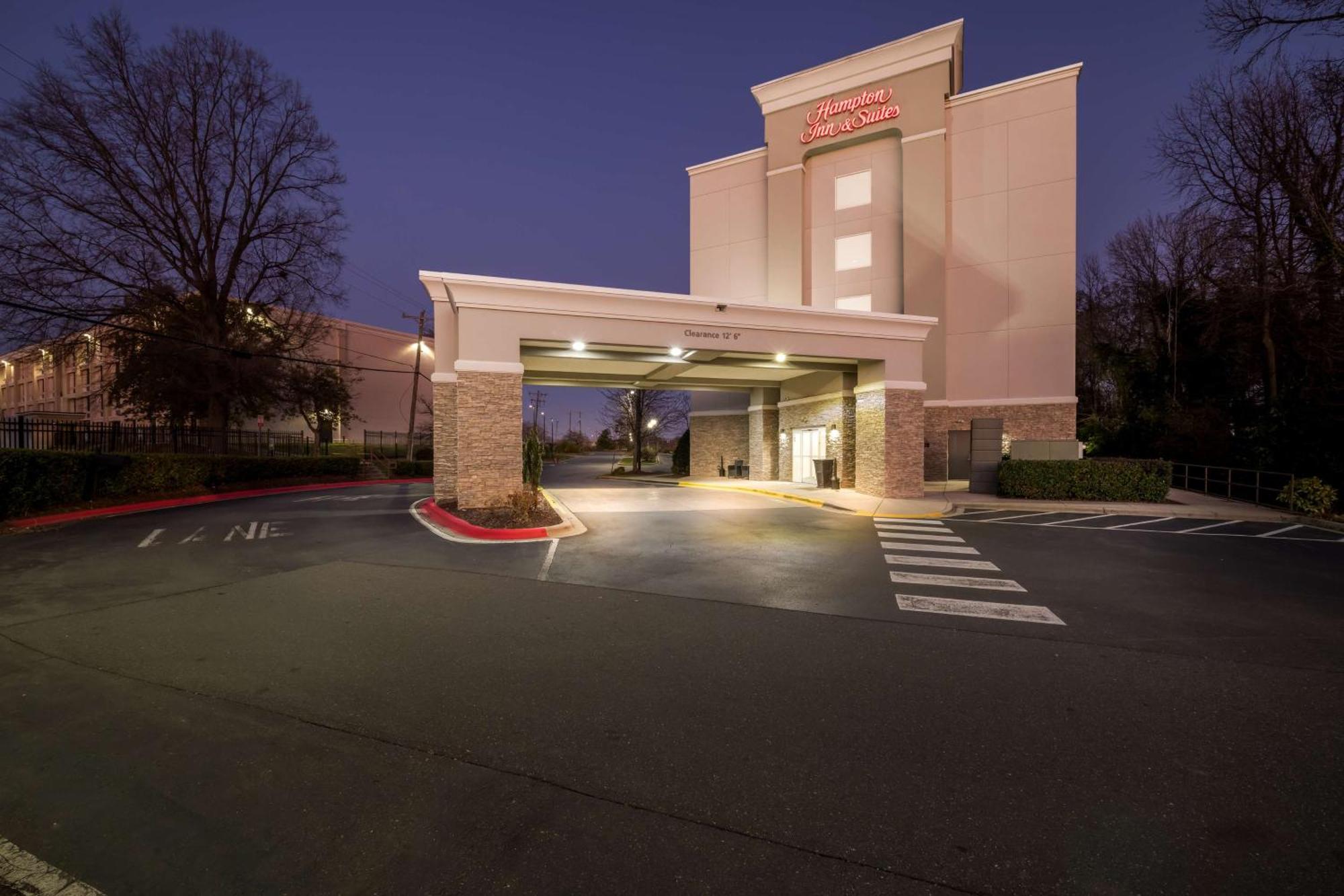 Hampton Inn & Suites Charlotte-Airport Eksteriør billede