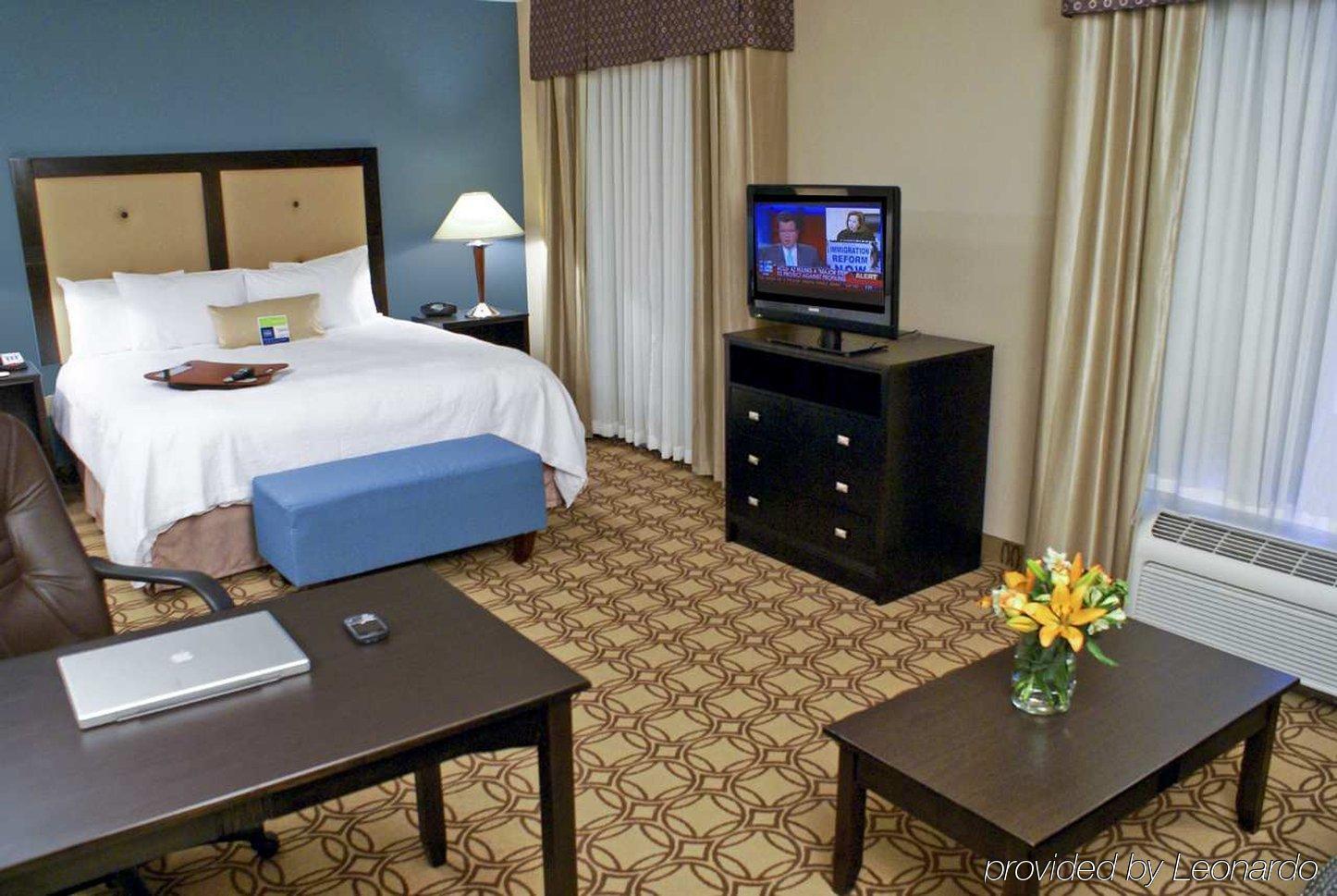 Hampton Inn & Suites Charlotte-Airport Værelse billede